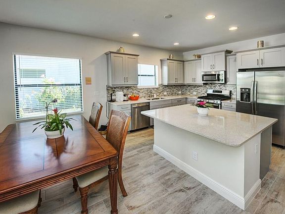 4th image of 11540 Grey Egret Cir