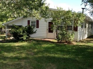 8620 E Saint Charles Rd, Columbia, MO 65202