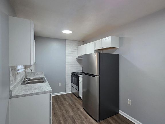 5th image of 2802 Vinyard Ave NE #1