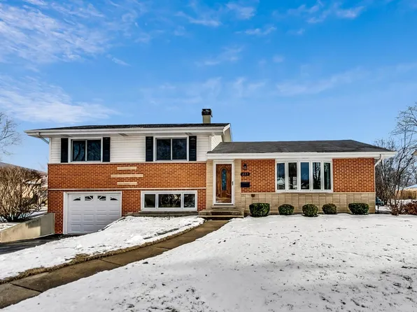 117 N Horner Ln, Mount Prospect, IL 60056