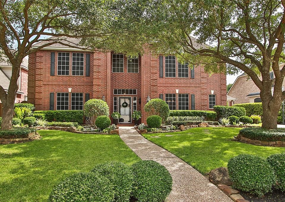 1st image of 5811 Desert Oak Way
