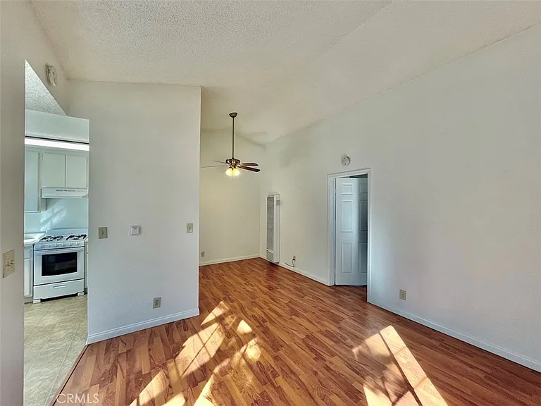 1130 Newport Ave #207 — Photo 2