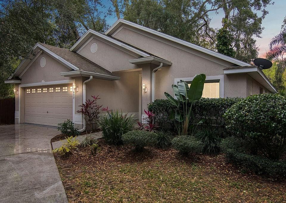1st image of 802 Haven Oak Ct