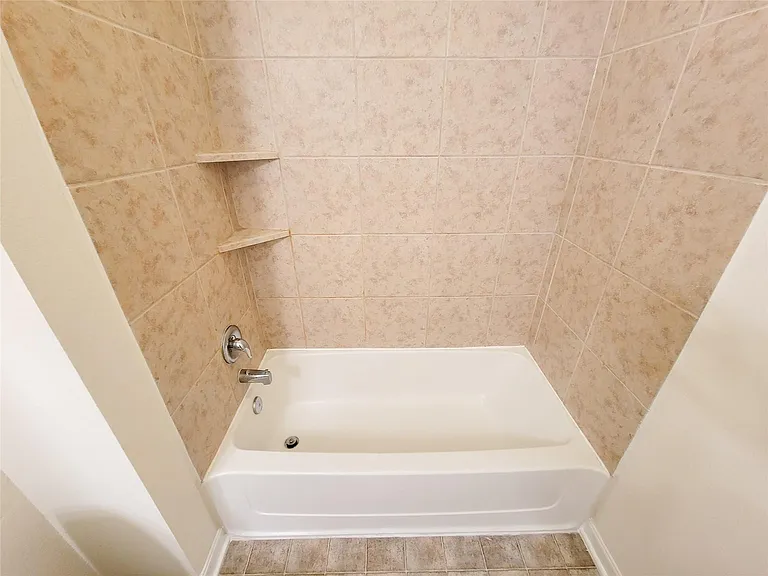 3007 Meadow Prairie St — Photo 23