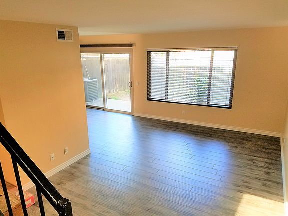 5th image of 1112 S Cypress Ave APT 33
