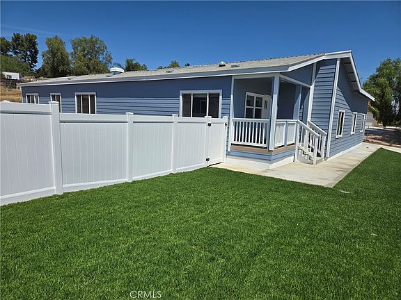 2nd image of 10467 Gramercy Pl