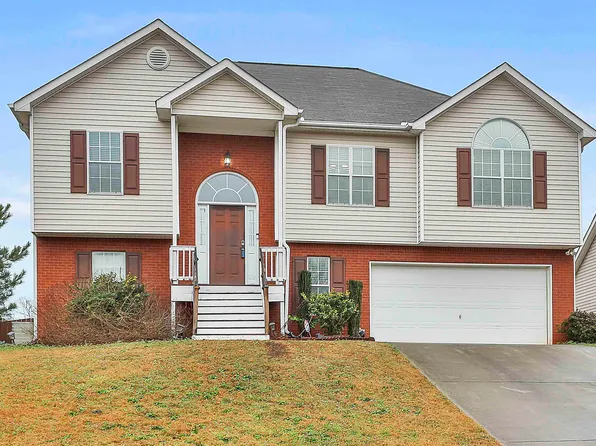 5847 Colonnade Dr, Rex, GA 30273