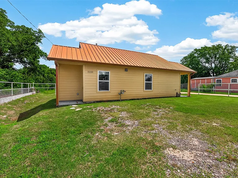 5220 Simsbrook Dr — Photo 1