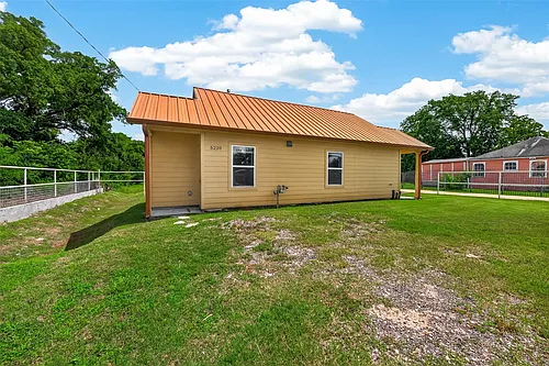 5220 Simsbrook Dr Photo 1