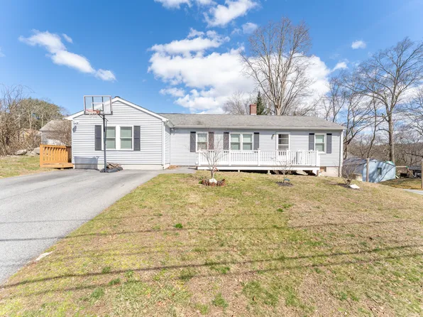 16 Dudley Street, Putnam, CT 06260