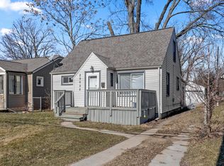 29022 John Hauk St, Garden City, MI 48135