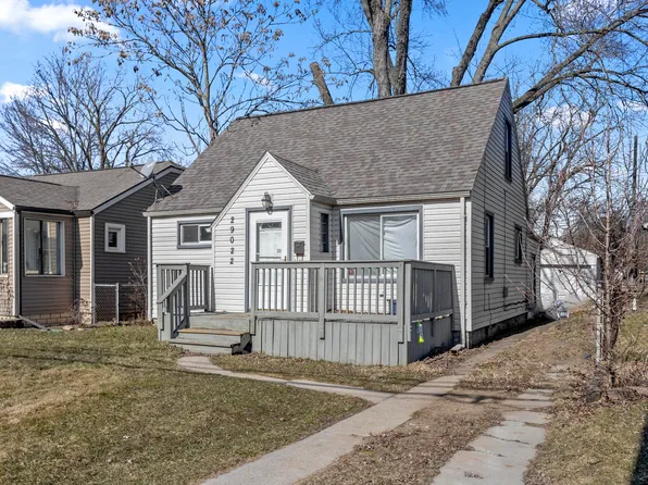 29022 John Hauk St, Garden City, MI 48135