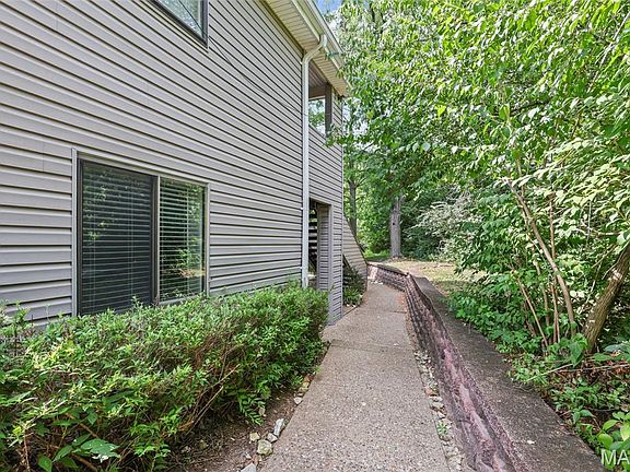 3rd image of 1333 Prospect Village Ln APT A