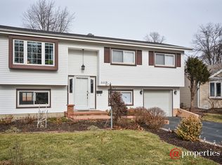 1113 Coolidge Ave, Wheaton, IL 60189
