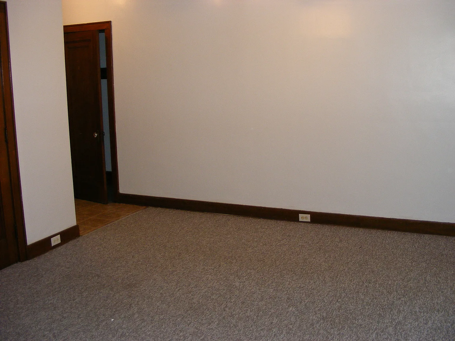 1 bed, $550 — Photo 2