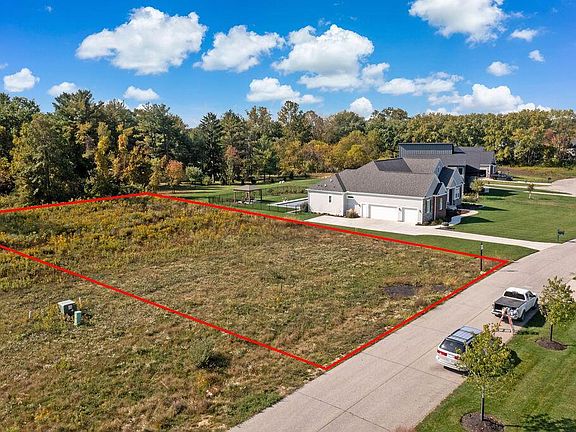 2nd image of 779 Alicia Kelton Dr