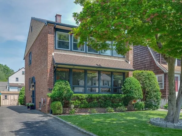 27 Westwood Avenue, New Rochelle, NY 10801