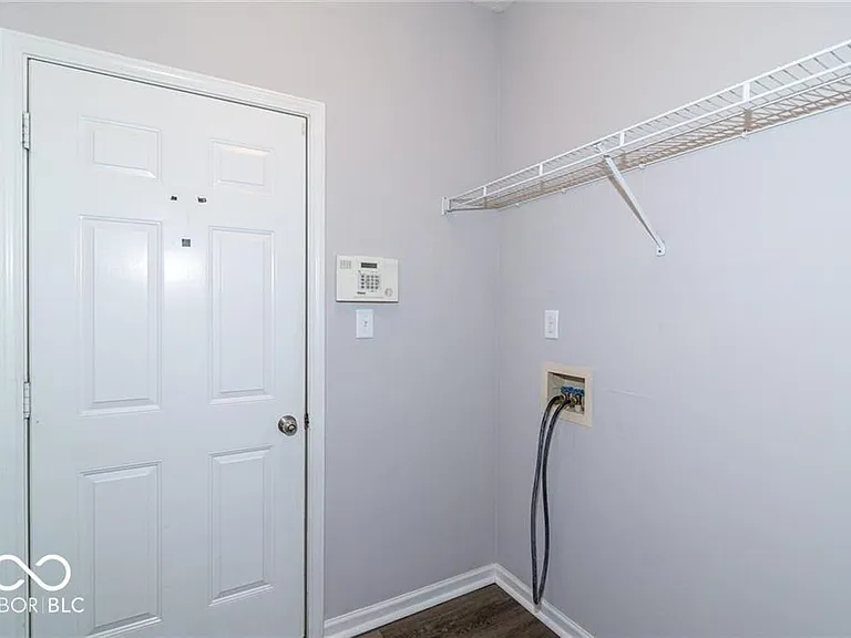 10272 Lakeland Dr — Photo 10