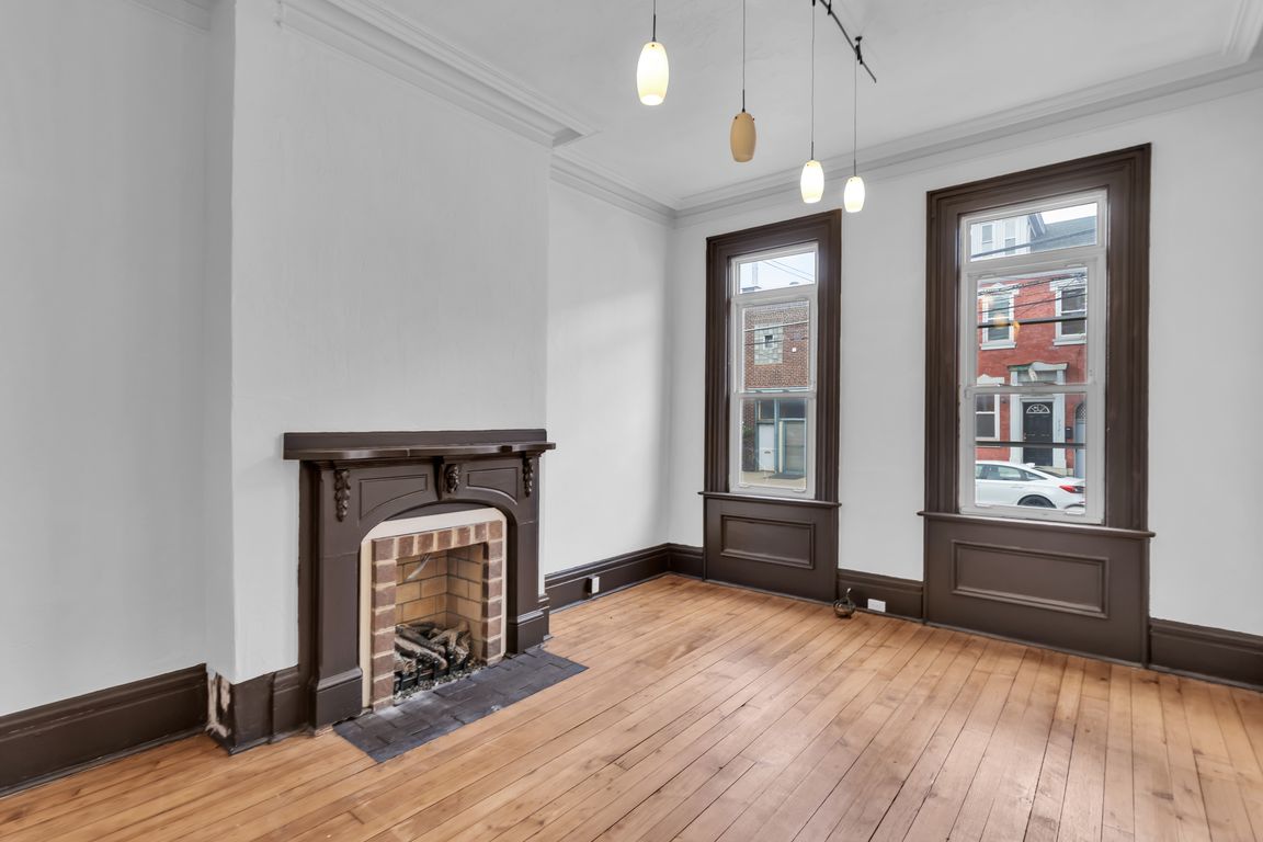 next background image