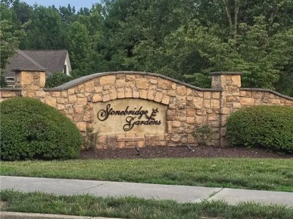 5928 E Stonepath Garden Dr Unit 1, Chester, VA 23831