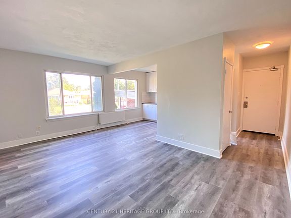 3rd image of 174 Grove St E #3