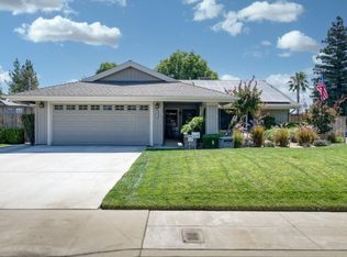 365 Stanford Ave, Clovis, CA 93611