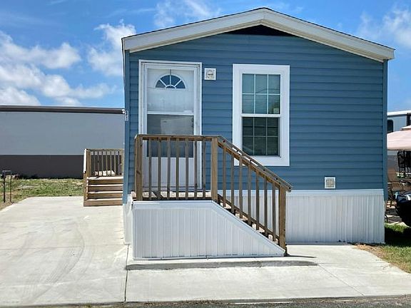 2nd image of 255 N Tamiami Trl #31