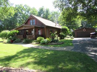 3757 S Bank Rd NE, Millersport, OH 43046