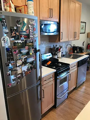 Rented by PMG Real Estate  | media 41