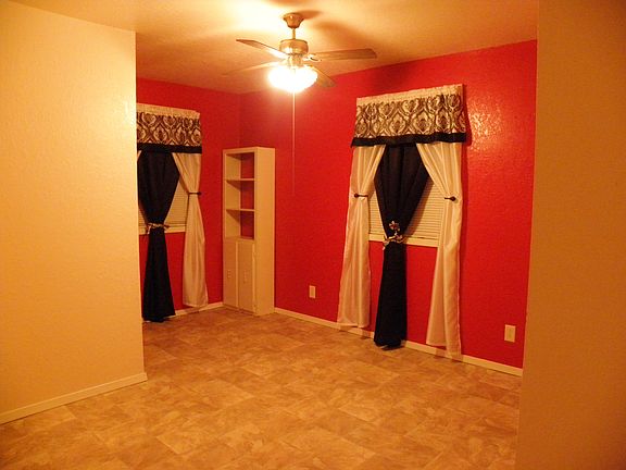 3rd image of 151 W Hempstead St #1240