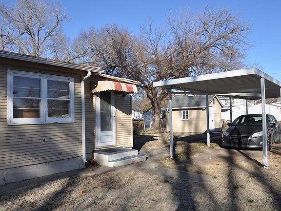 3rd image of 316 NE Grattan St