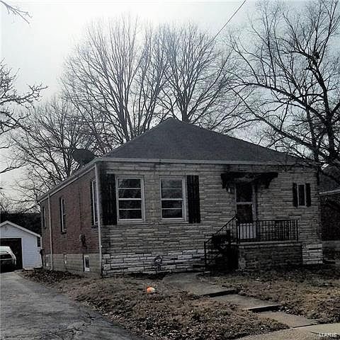 1st image of 26 Lee Ave
