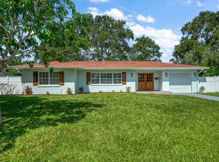 1736 Golf View Dr, Belleair, FL 33756