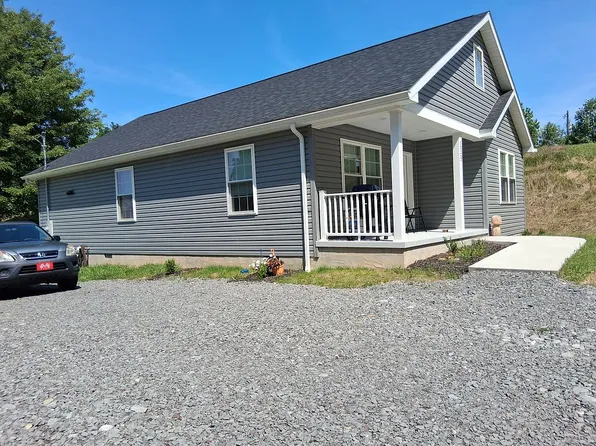 139 Montgomery Rd, Weston, WV 26452