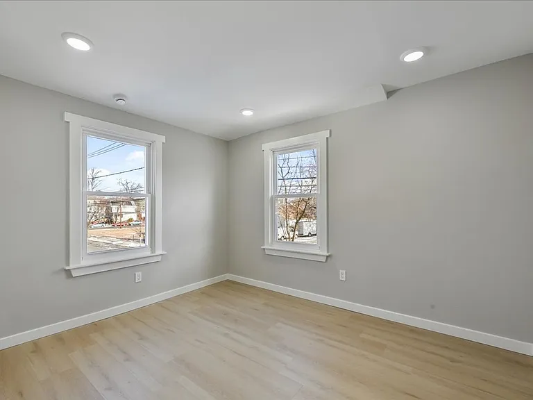 143 Johnston Ave — Photo 22