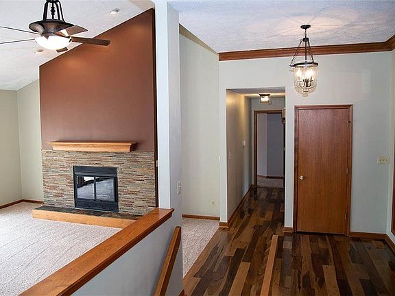 5th image of 8901 Woodacre Ln