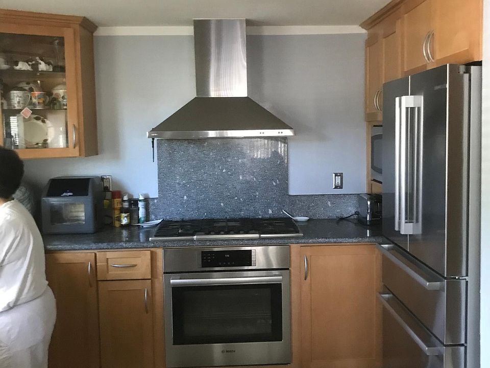 2nd image of 60 Cherry Crest Ln