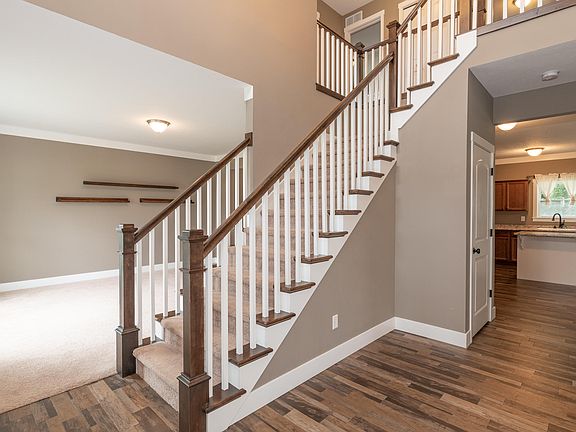 3rd image of 5823 Ashland Blvd