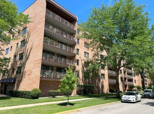 905 Center St UNIT 104, Des Plaines, IL