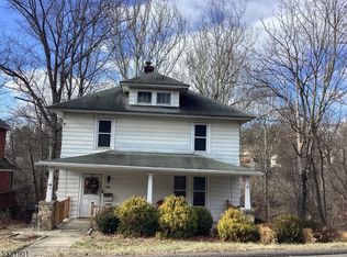 28 W Main St, High Bridge, NJ 08829