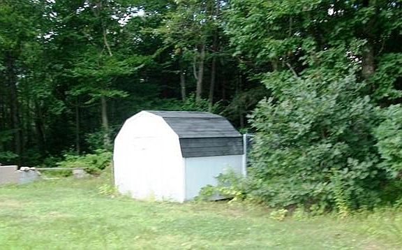 3rd image of 117 Holly Dr