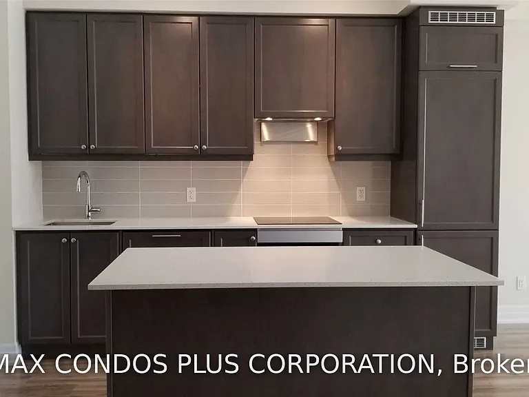 9075 Jane St #1607 — Photo 5