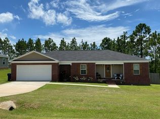 564 Jester St, Cowarts, AL 36321