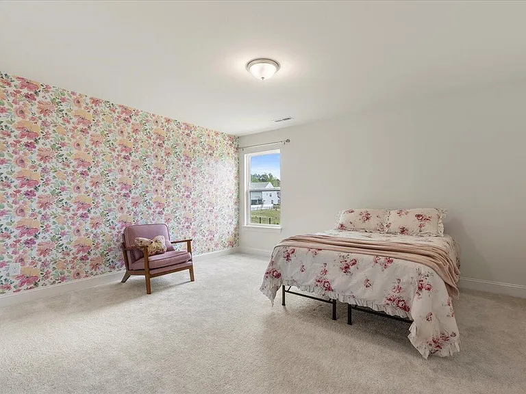 155 Bourne Dr — Photo 42