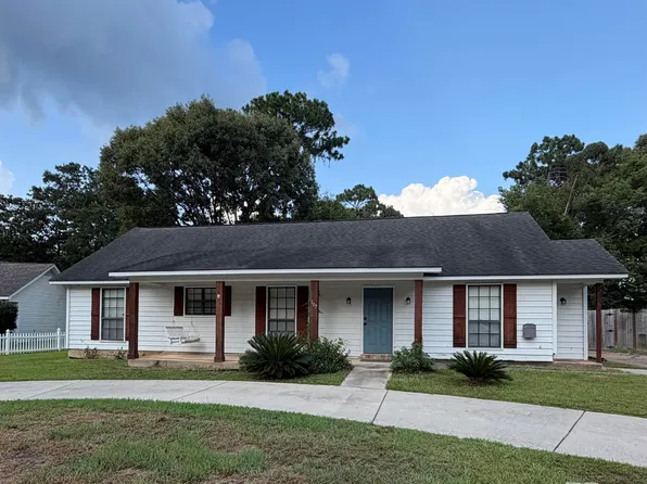 107 Sandlewood Cir N, Daphne, AL 36526