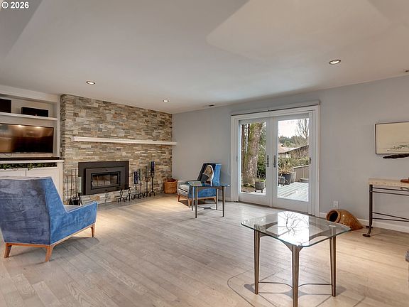 5th image of 11940 SW Faircrest St