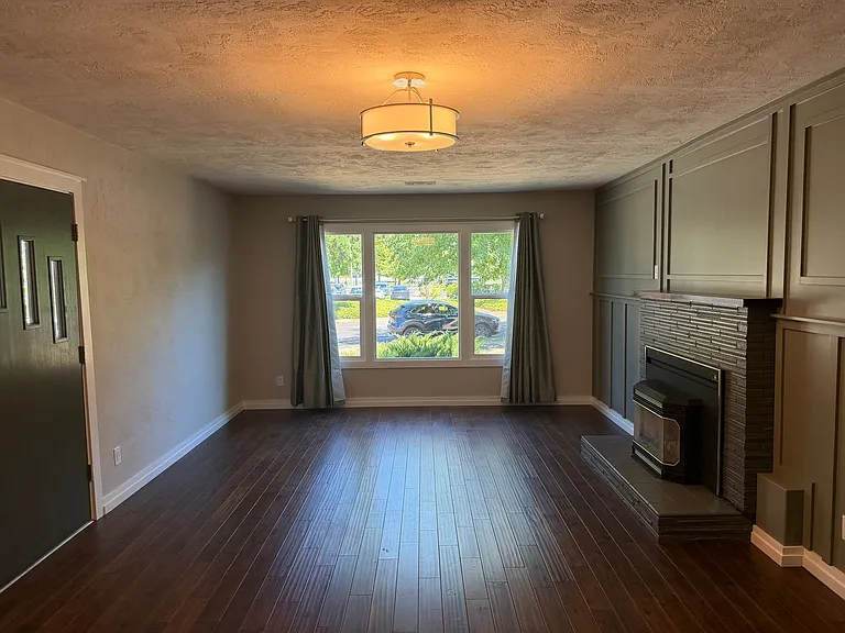 1331 G St — Photo 5