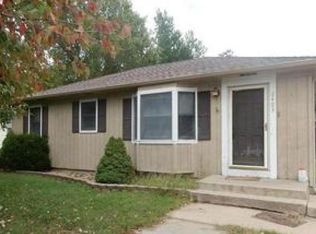 2403 Willow St, Higginsville, MO 64037