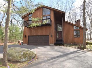 470 Thompson St, Glastonbury, CT 06033