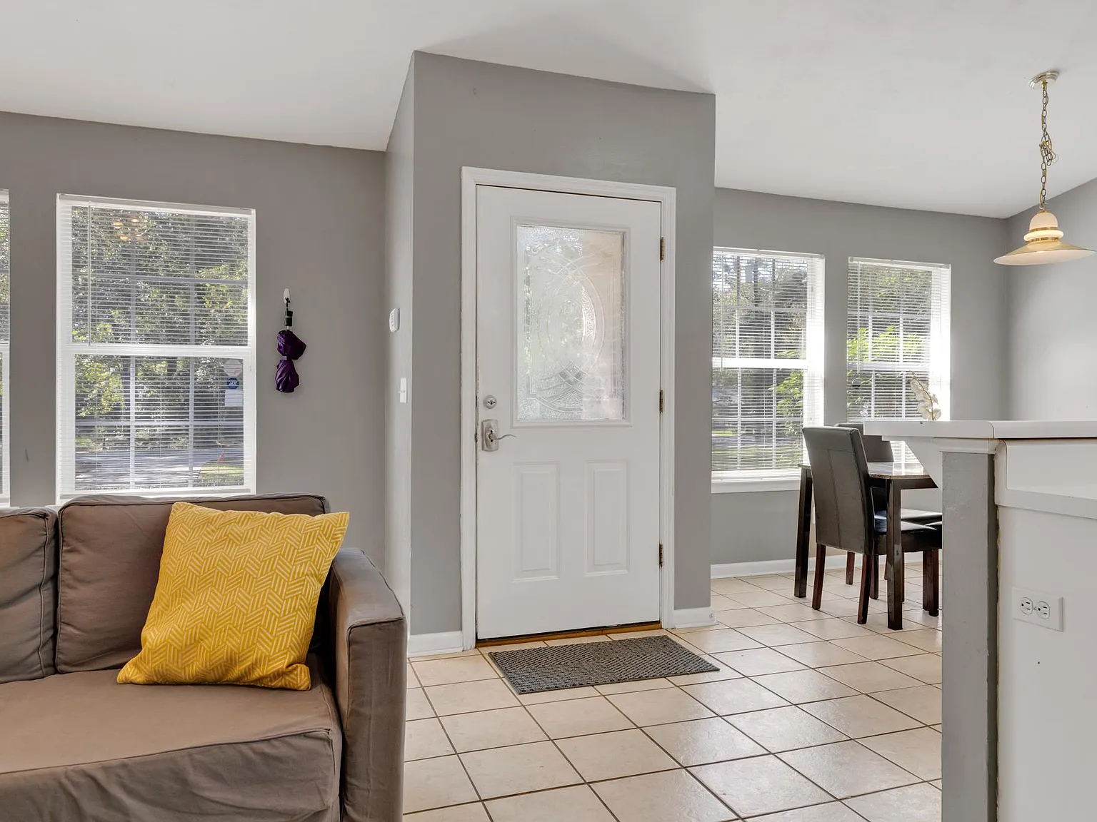 213 Cactus St — Photo 4